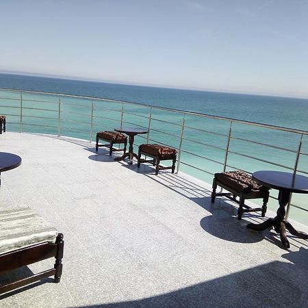 S&K Dotro Hotel Костинещи Екстериор снимка