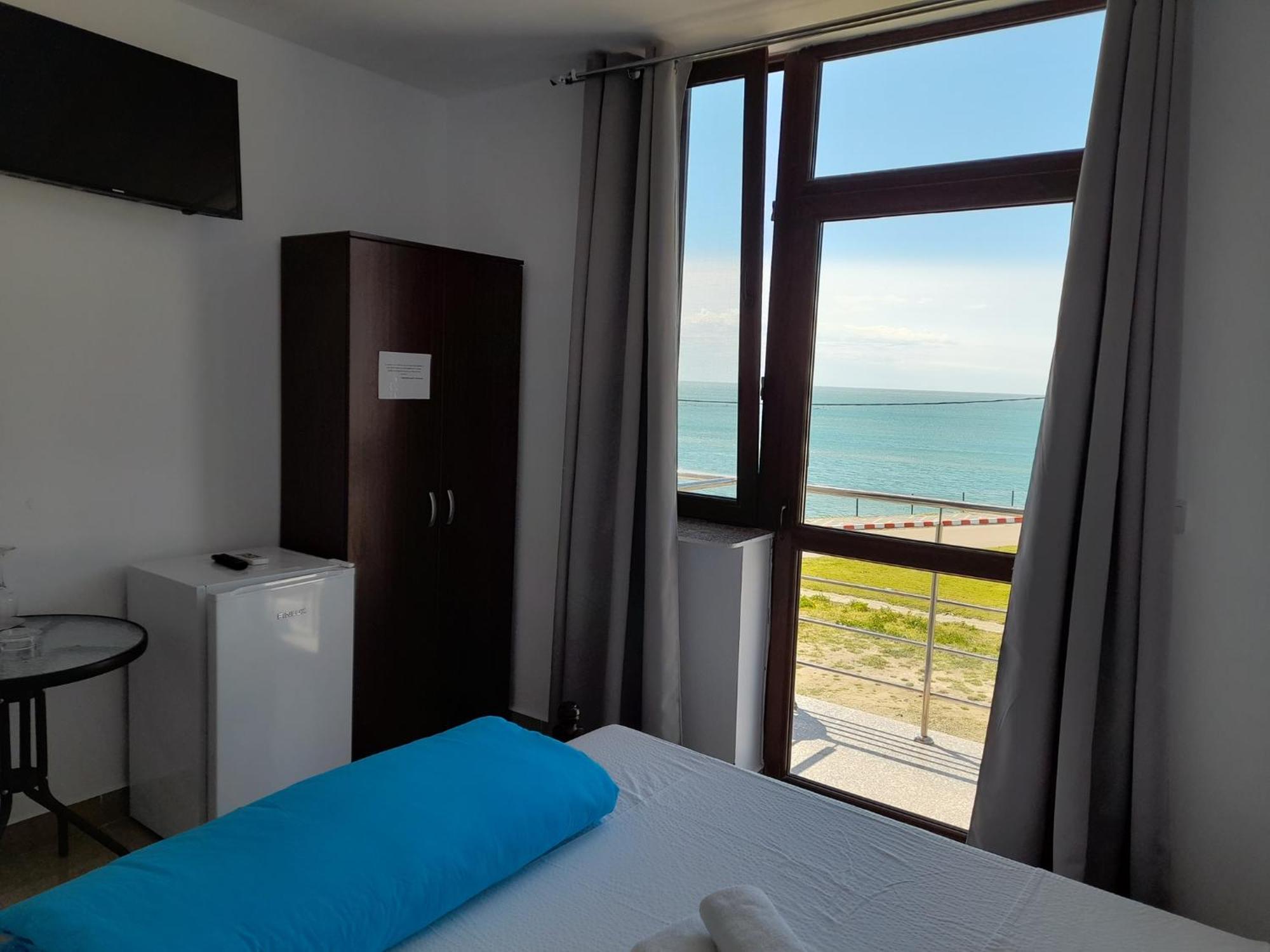 S&K Dotro Hotel Костинещи Екстериор снимка