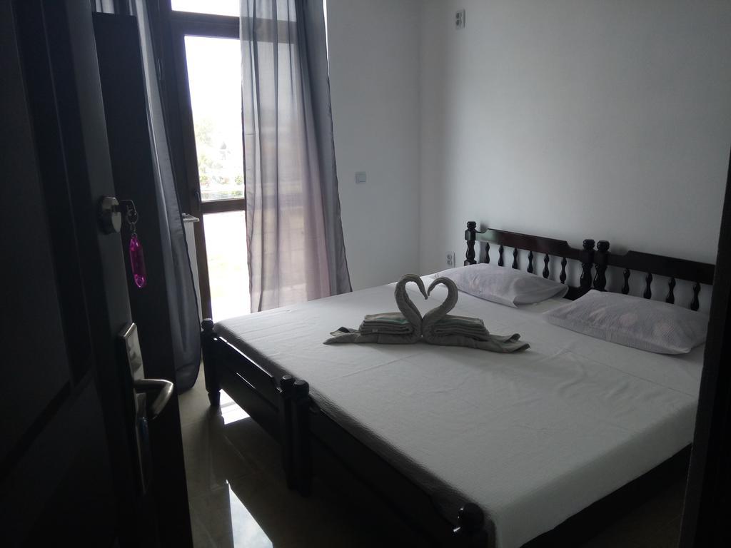 S&K Dotro Hotel Костинещи Екстериор снимка